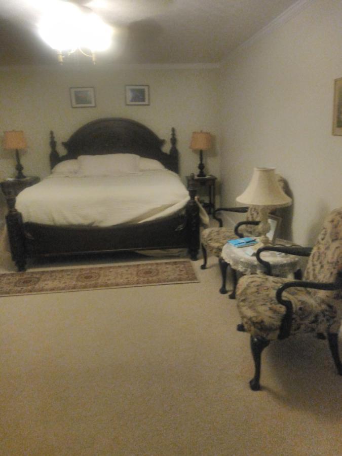 Serenity Hill B&B Sloans Crossing Esterno foto